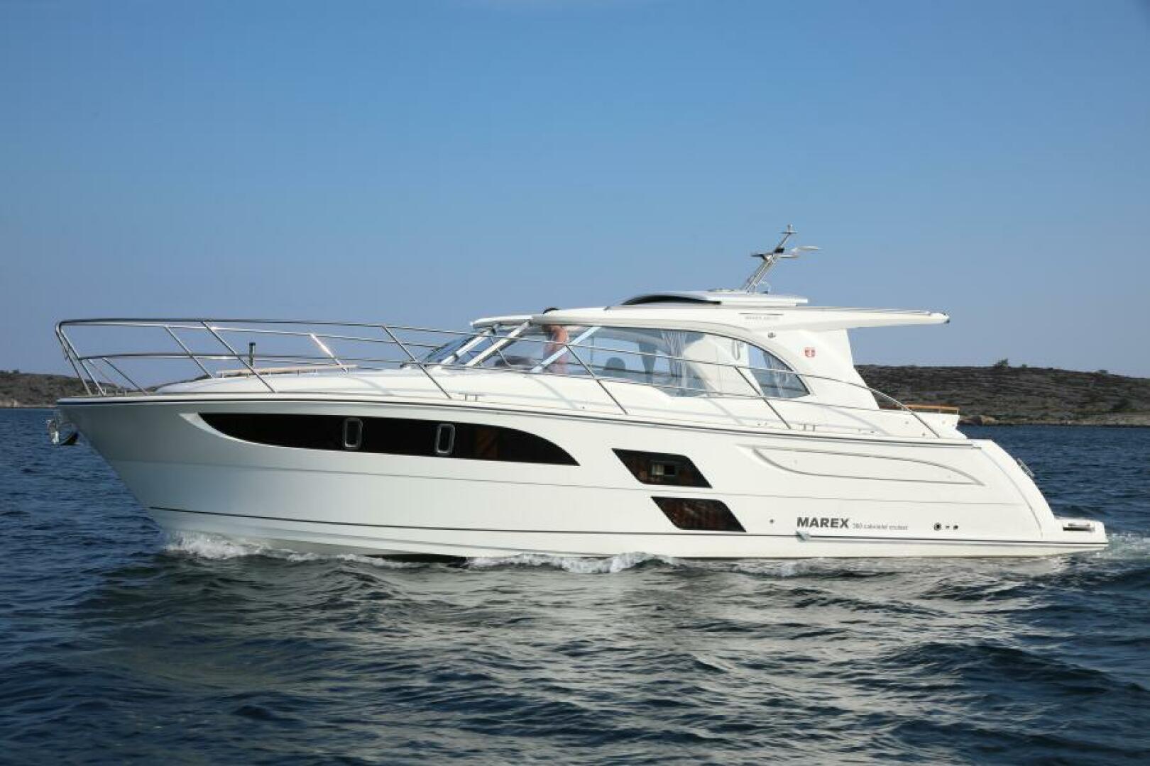 Slide: The Image of Marex 360 Cabriolet Cruiser 2025 - 5062164