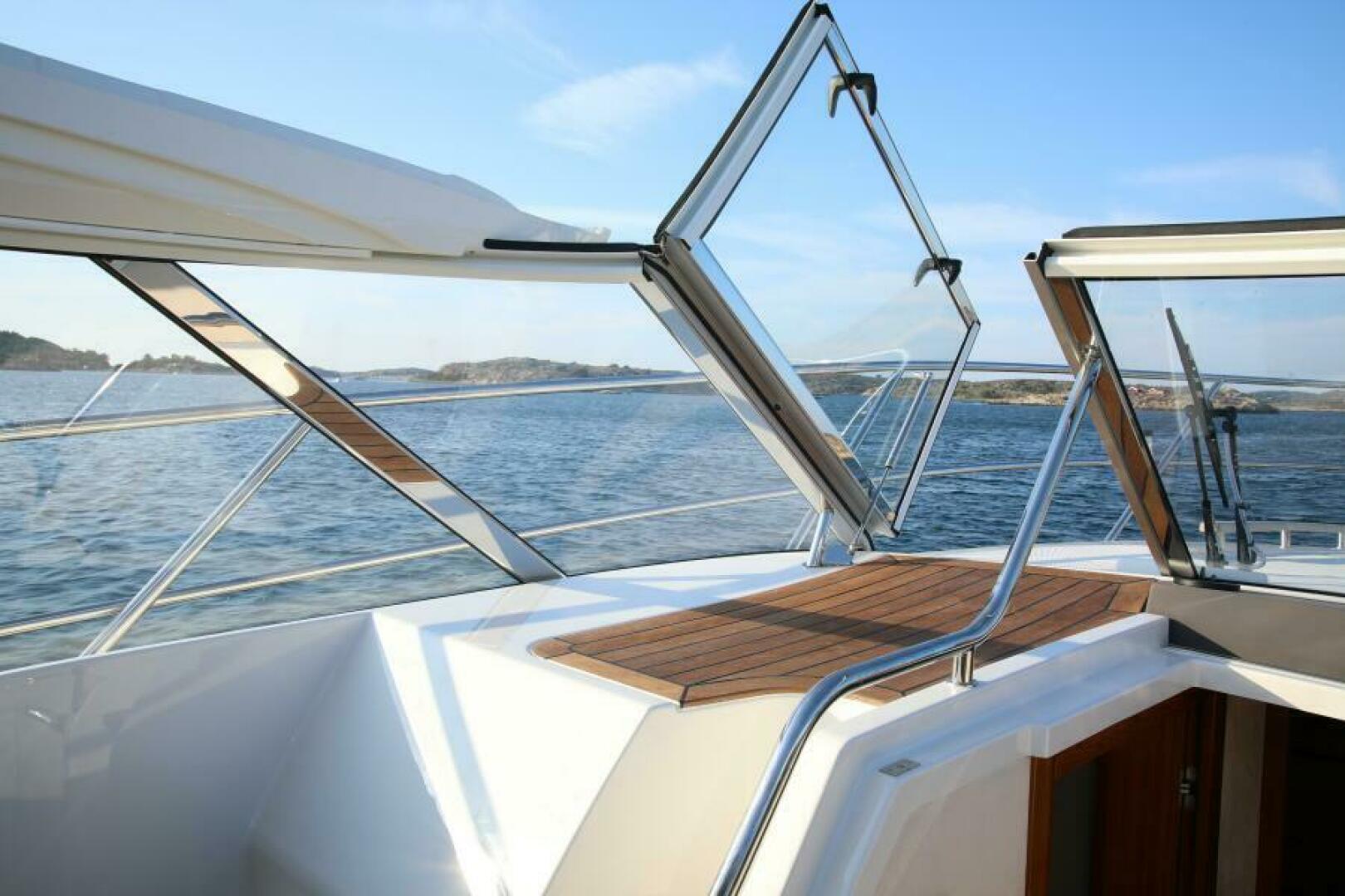 Slide: The Image of Marex 360 Cabriolet Cruiser 2025 - 5062322