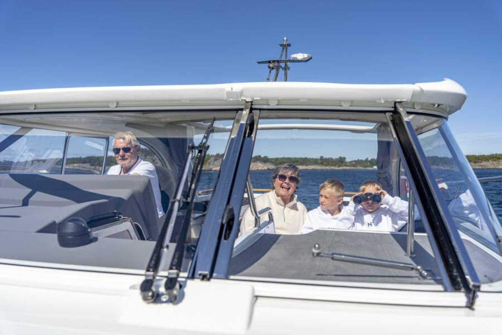 Slide: The Image of Marex 360 Cabriolet Cruiser 2025 - 5062236