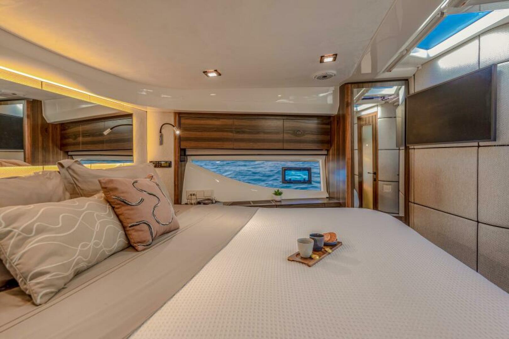 Slide: The Image of Master Cabin - 5062377