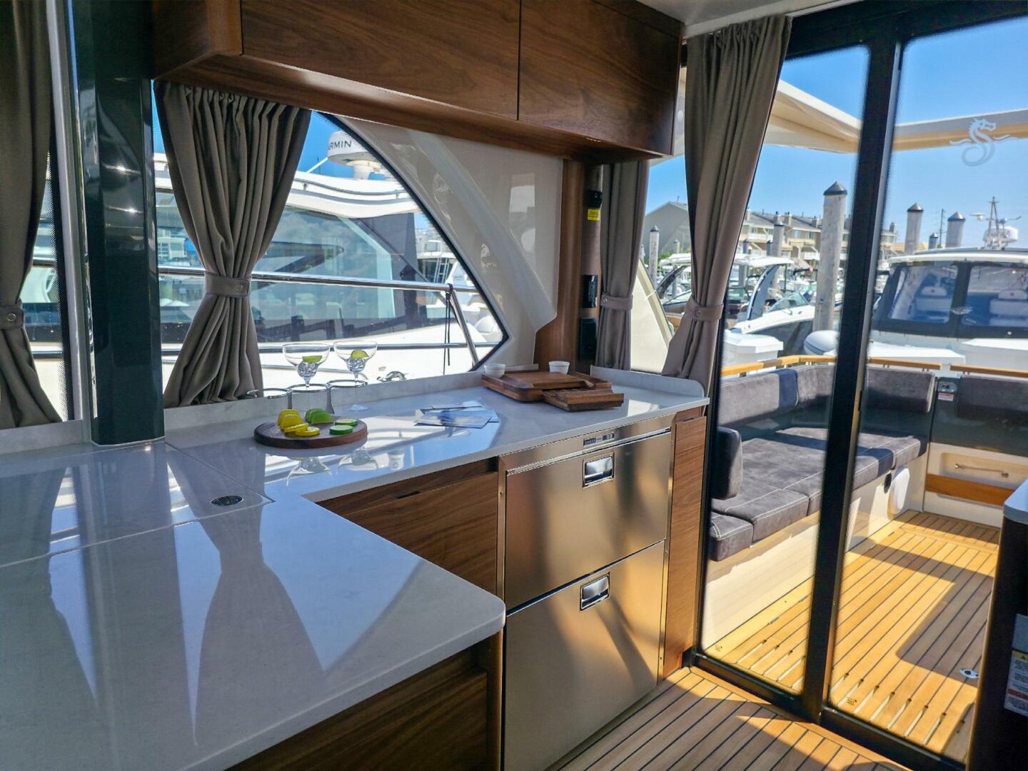 Slide: The Image of Marex 440 Gourmet Cruiser 2026 - 5515912