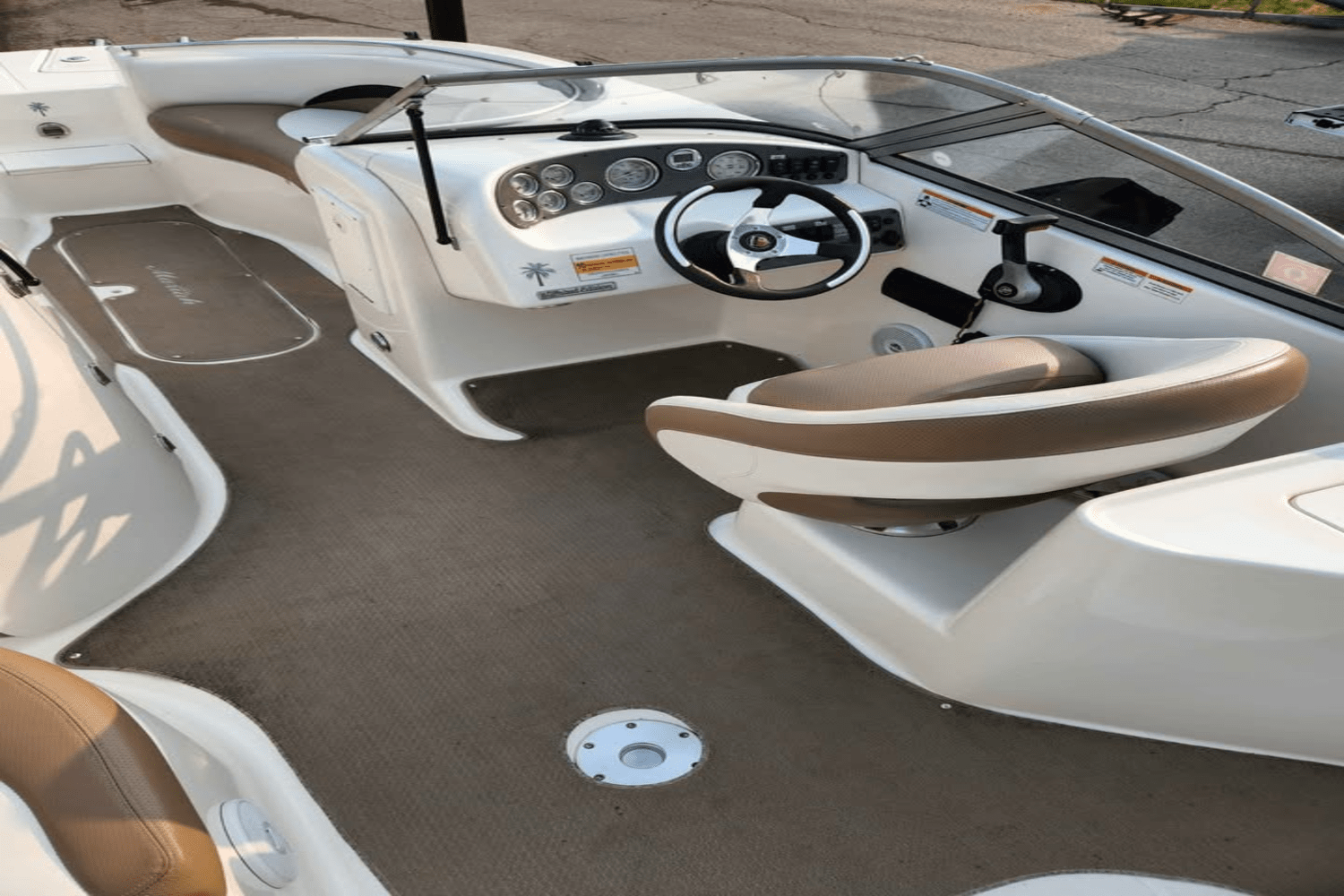 Slide: The Image of Mariah DX 213 2008 - 14