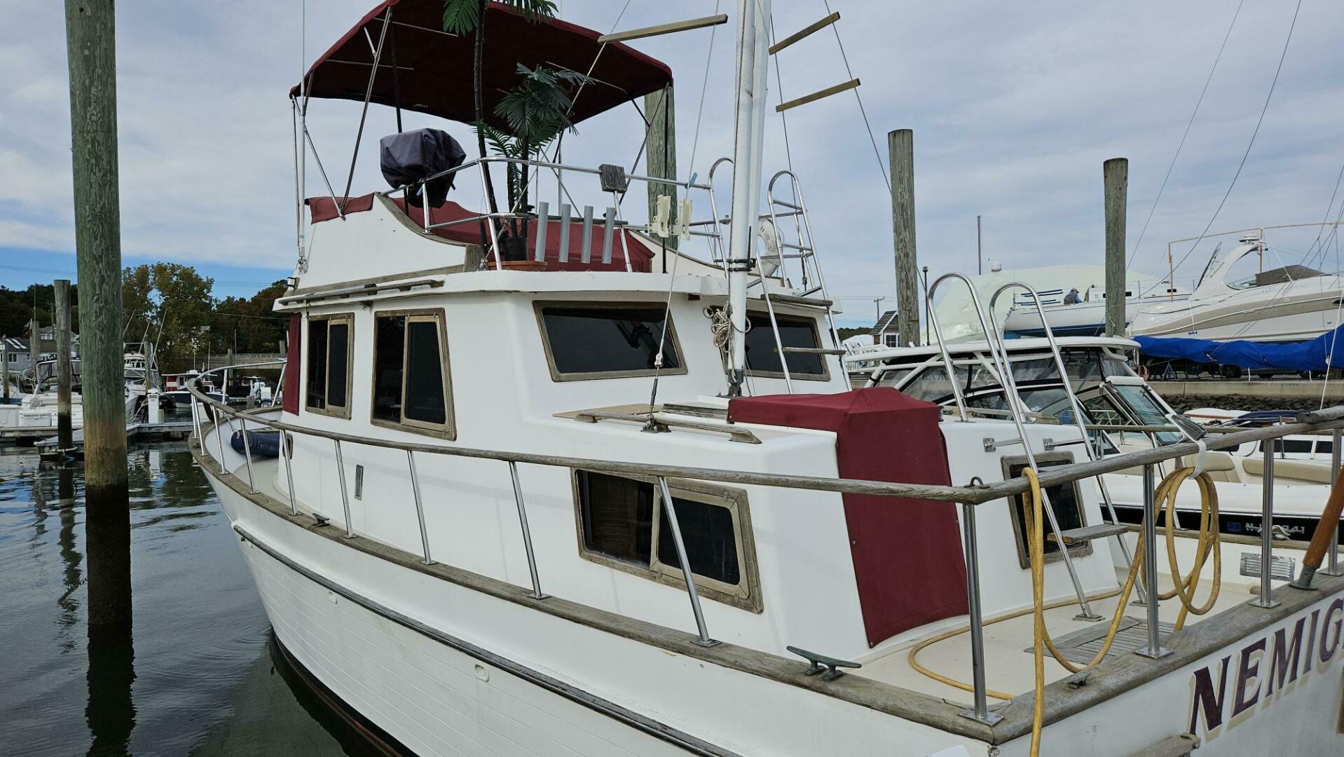 Slide: The Image of Marine Trader 34 1984 - 4752225