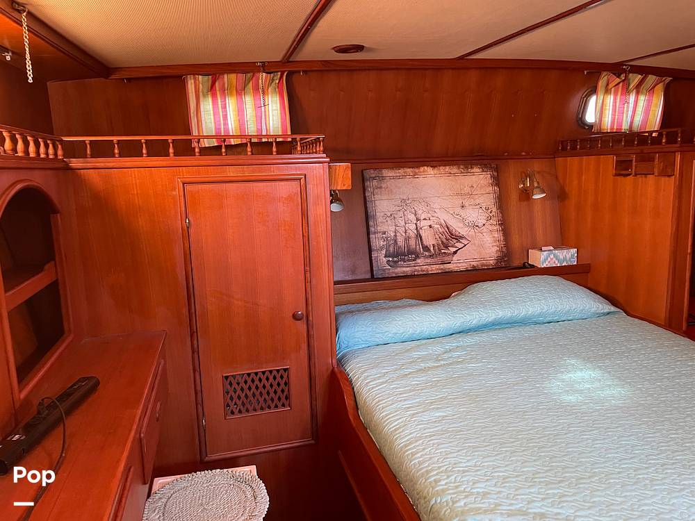 Slide: The Image of Marine Trader 43 Aft Cabin 1981 - 14900546