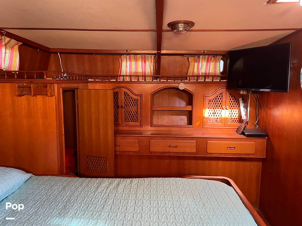 Slide: The Image of Marine Trader 43 Aft Cabin 1981 - 14900547