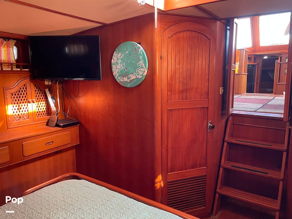 Slide: The Image of Marine Trader 43 Aft Cabin 1981 - 14900548