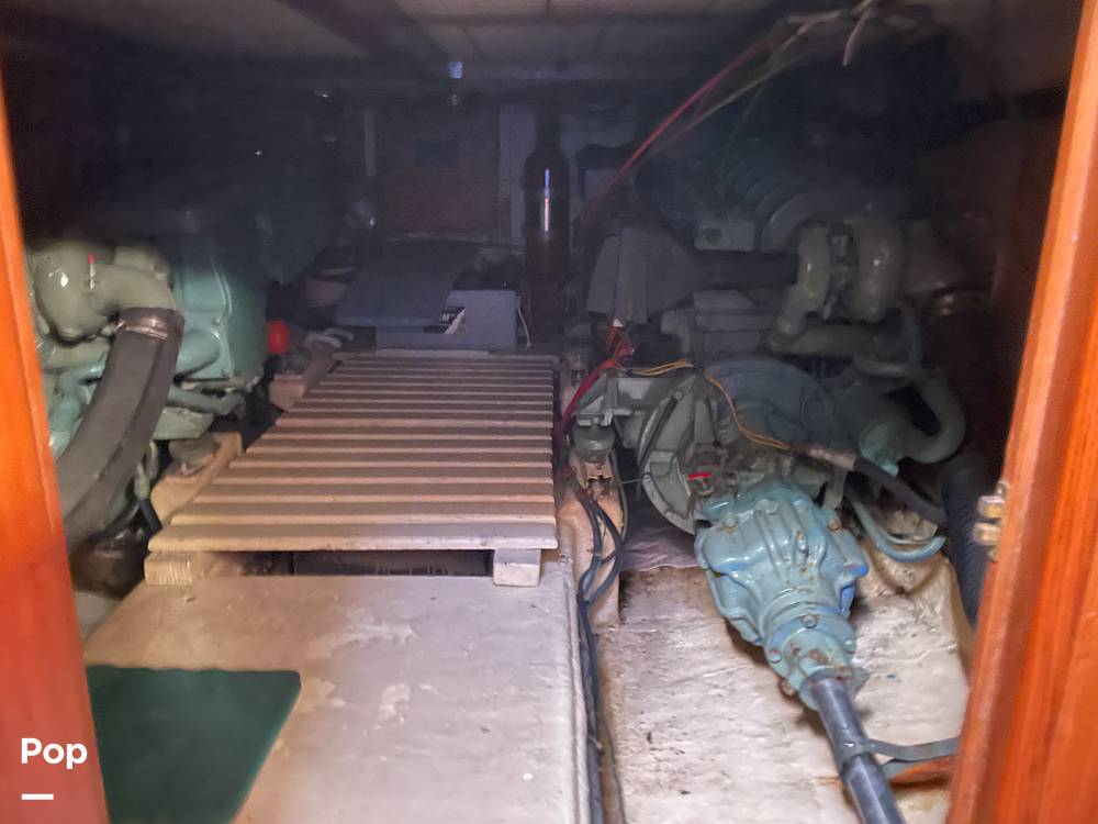 Slide: The Image of Marine Trader 43 Aft Cabin 1981 - 14900557
