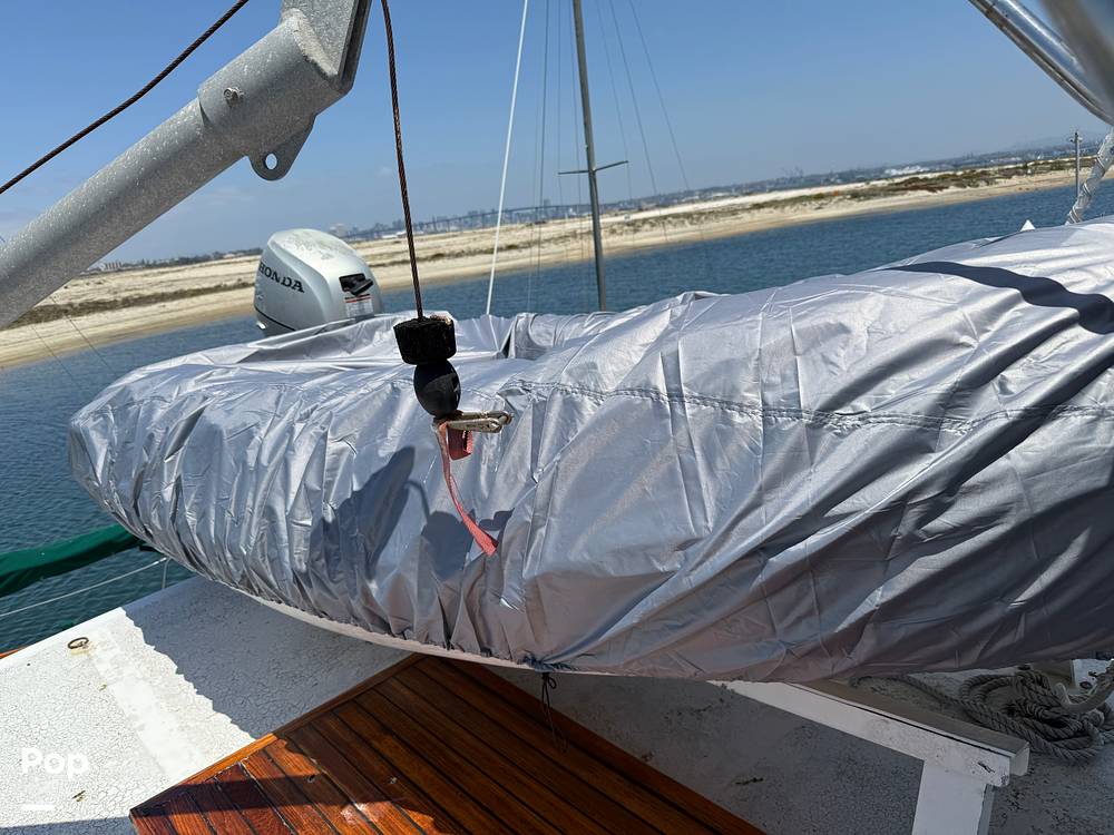 Slide: The Image of Marine Trader 43 Aft Cabin 1981 - 15464631