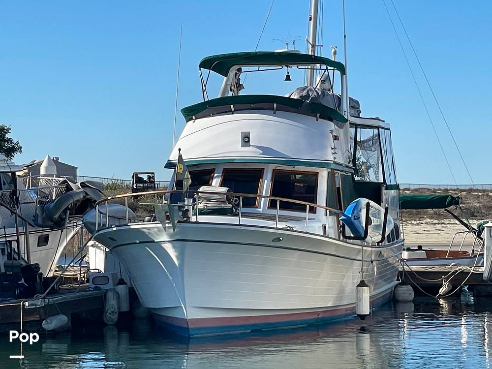 Slide: The Image of Marine Trader 43 Aft Cabin 1981 - 14900447