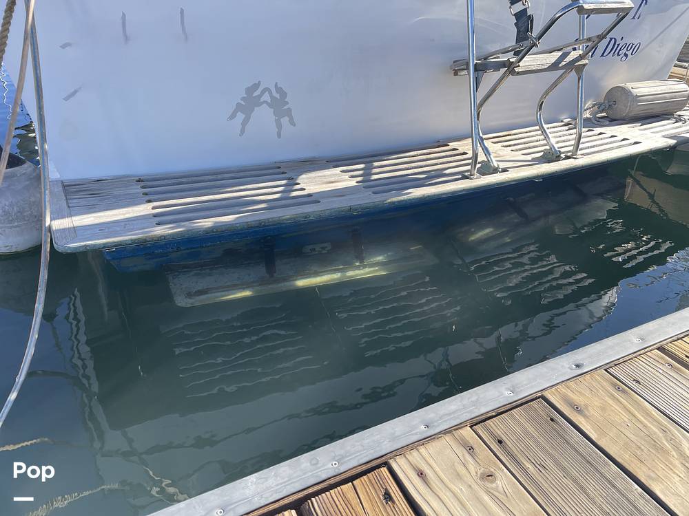 Slide: The Image of Marine Trader 43 Aft Cabin 1981 - 14900445