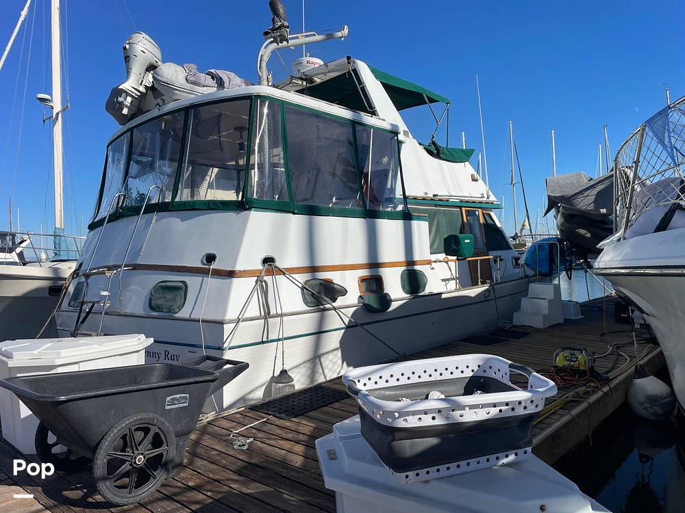 Slide: The Image of Marine Trader 43 Aft Cabin 1981 - 14900451