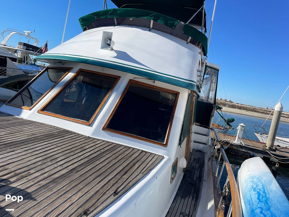 Slide: The Image of Marine Trader 43 Aft Cabin 1981 - 14900458