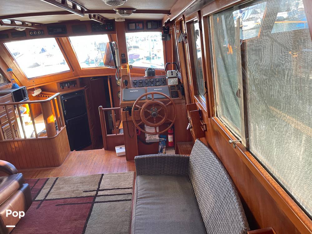 Slide: The Image of Marine Trader 43 Aft Cabin 1981 - 14900471