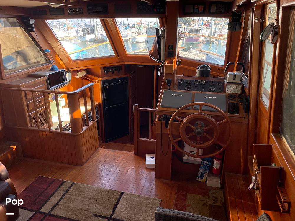 Slide: The Image of Marine Trader 43 Aft Cabin 1981 - 14900473