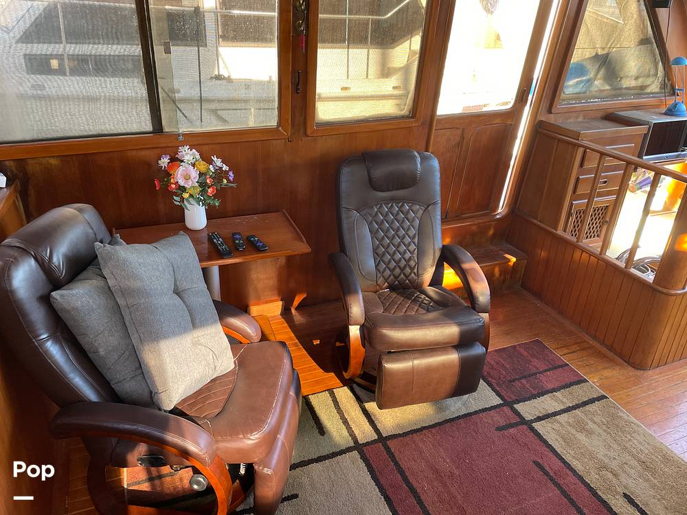 Slide: The Image of Marine Trader 43 Aft Cabin 1981 - 14900474