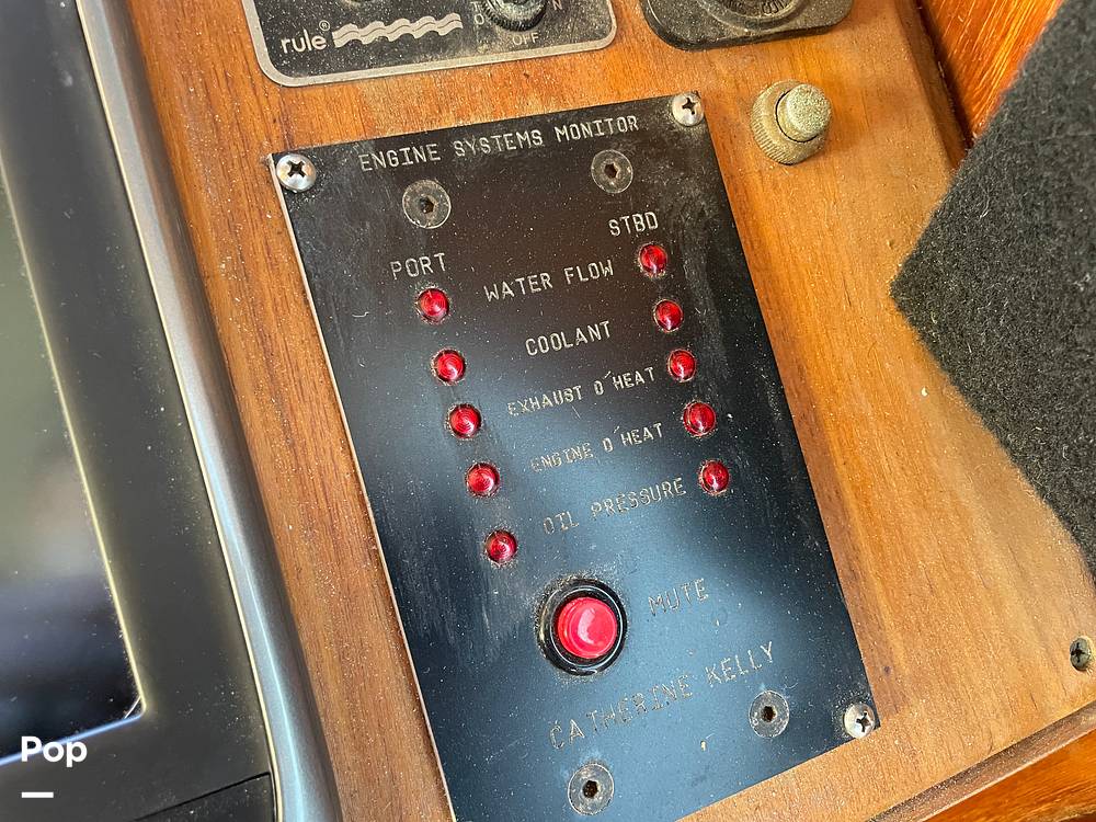 Slide: The Image of Marine Trader 43 Aft Cabin 1981 - 14900486