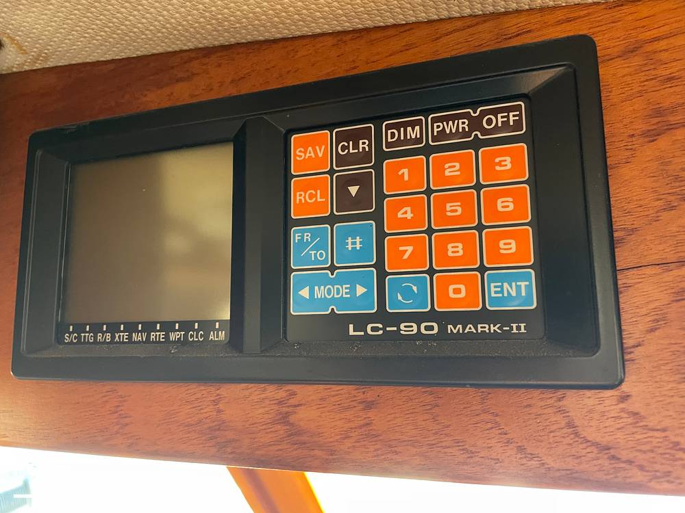 Slide: The Image of Marine Trader 43 Aft Cabin 1981 - 14900491