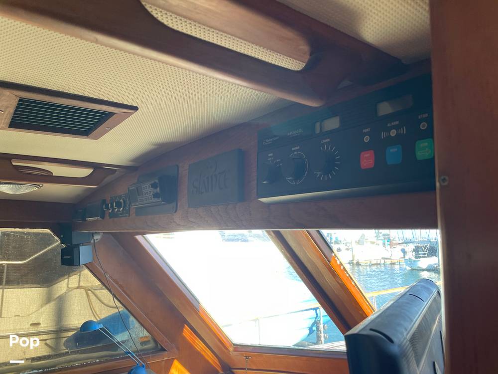 Slide: The Image of Marine Trader 43 Aft Cabin 1981 - 14900492