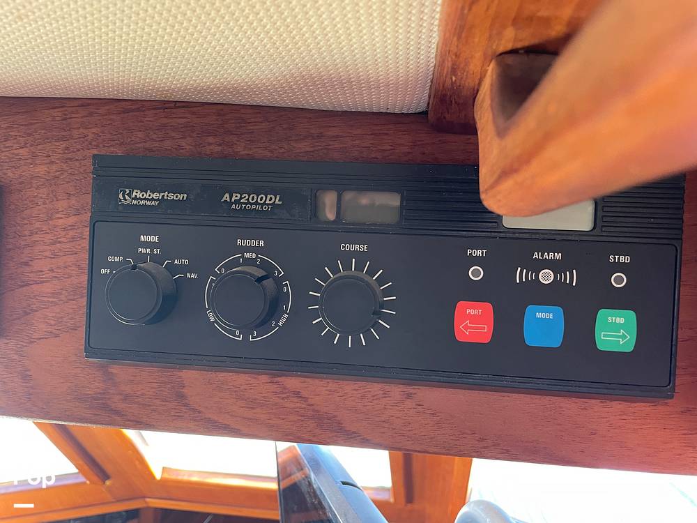 Slide: The Image of Marine Trader 43 Aft Cabin 1981 - 14900493