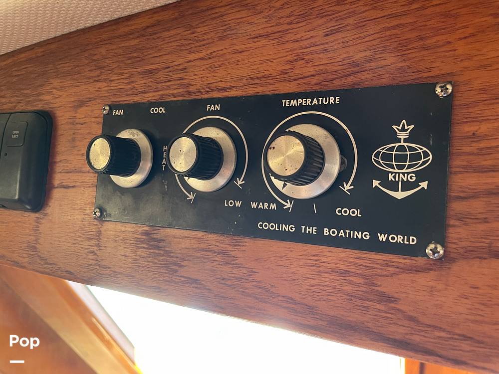 Slide: The Image of Marine Trader 43 Aft Cabin 1981 - 14900495
