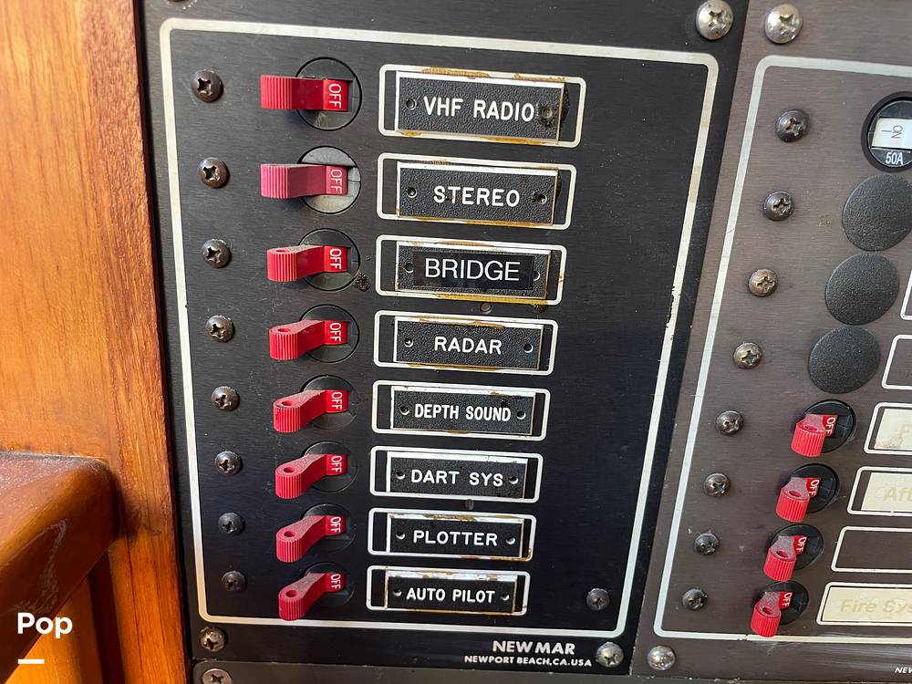 Slide: The Image of Marine Trader 43 Aft Cabin 1981 - 14900502