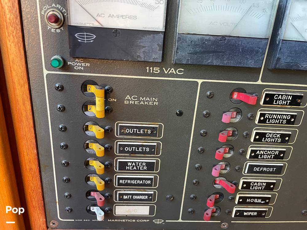 Slide: The Image of Marine Trader 43 Aft Cabin 1981 - 14900504