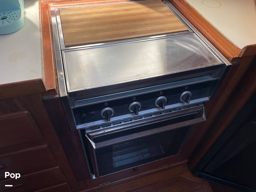 Slide: The Image of Marine Trader 43 Aft Cabin 1981 - 14900515
