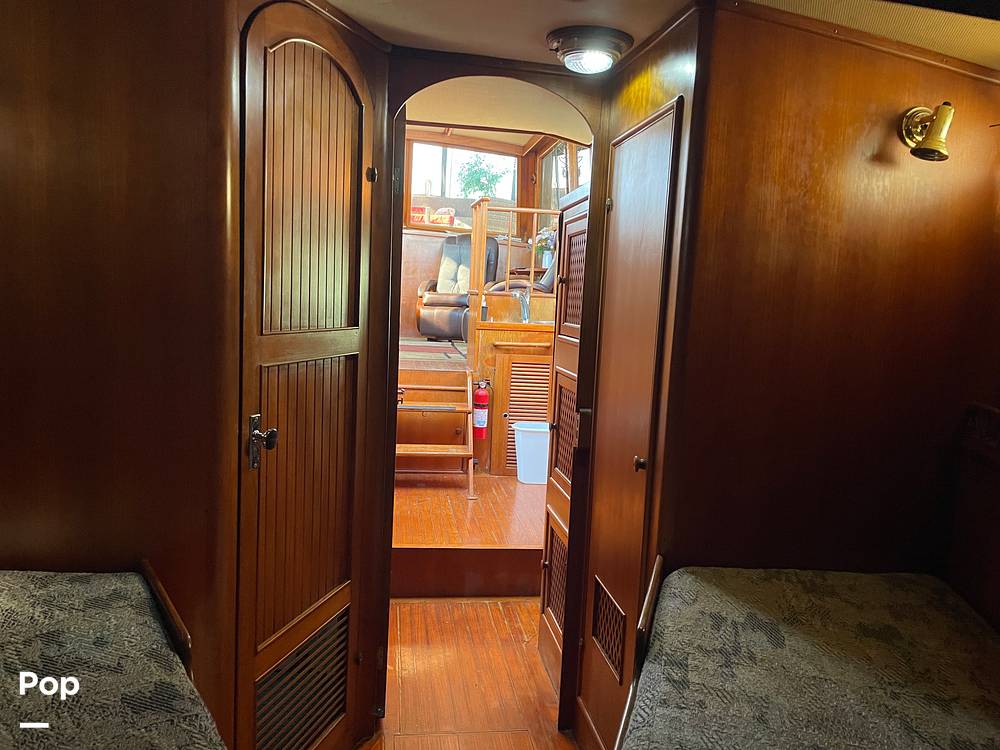 Slide: The Image of Marine Trader 43 Aft Cabin 1981 - 14900523