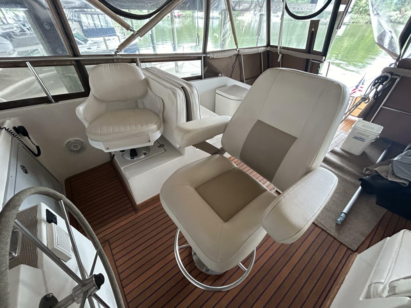 Slide: The Image of 46' Marine Trader flybridge starboard - 15