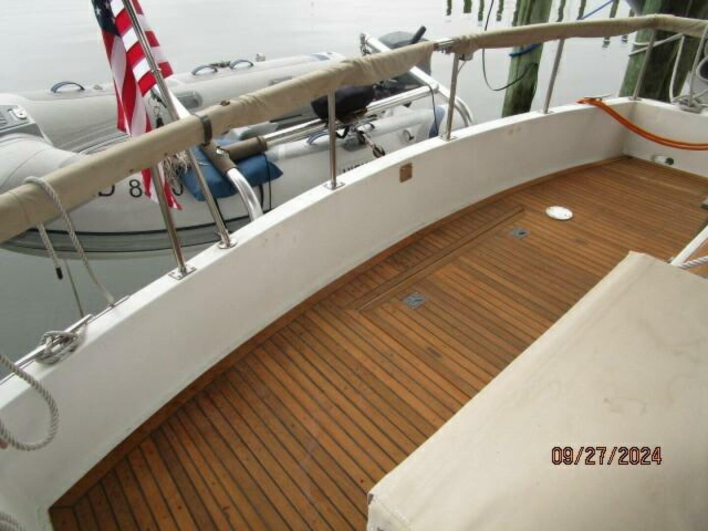 Slide: The Image of 46' Marine Trader aftdeck - 25