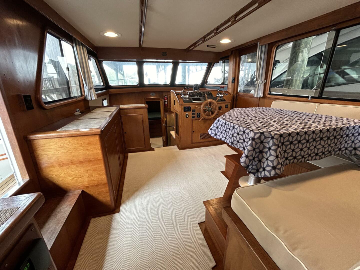 Slide: The Image of 46' Marine Trader salon forward - 34