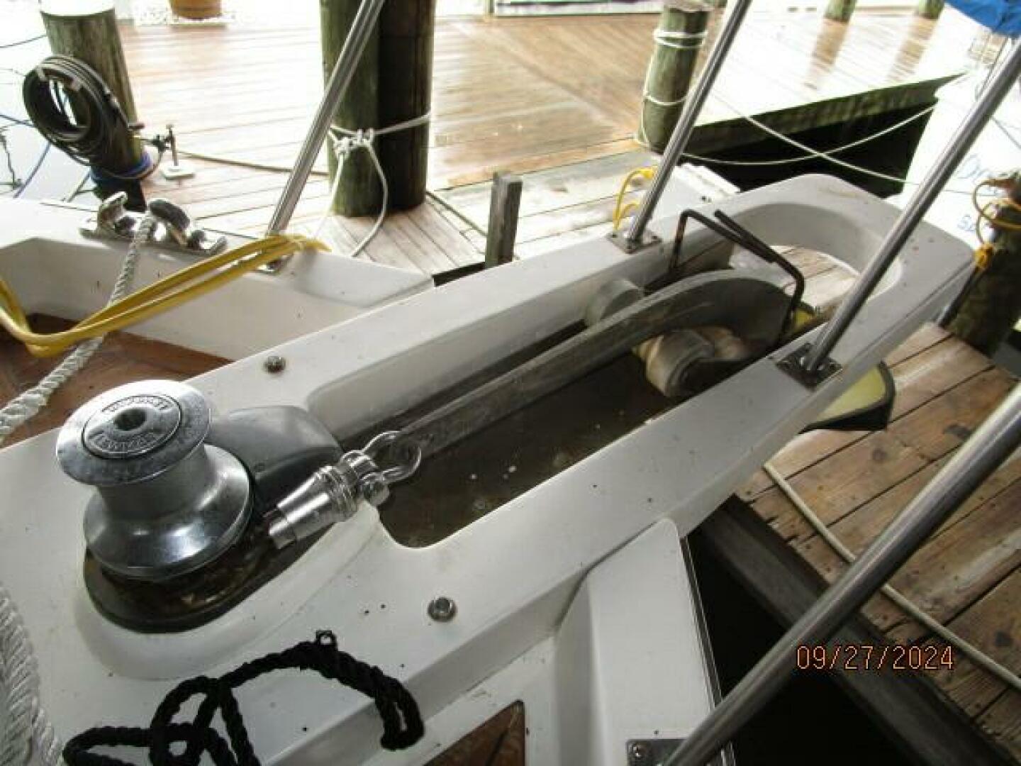 Slide: The Image of 46' Marine Trader anchor windlass - 4