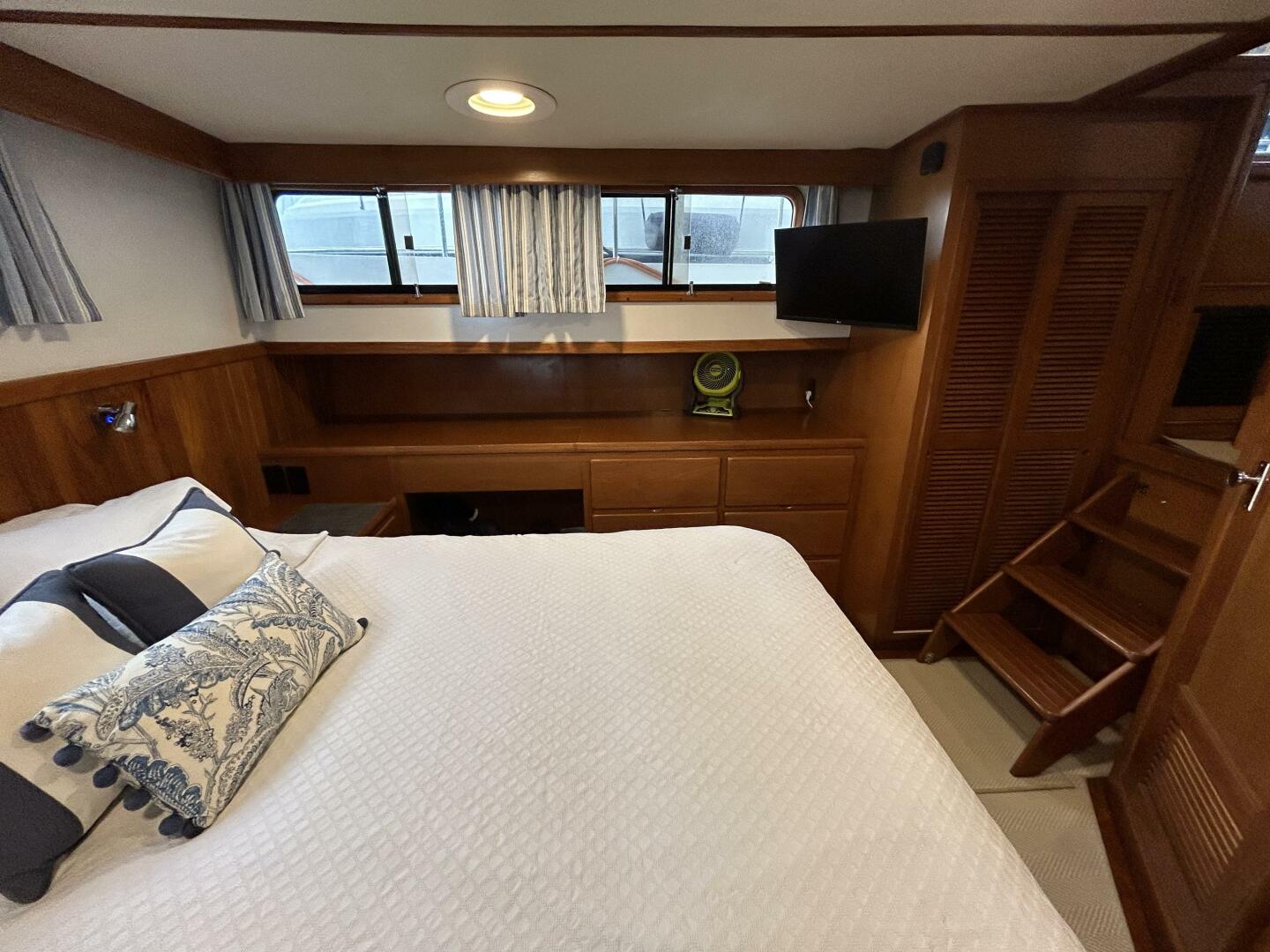 Slide: The Image of 46' Marine Trader master stateroom port - 49