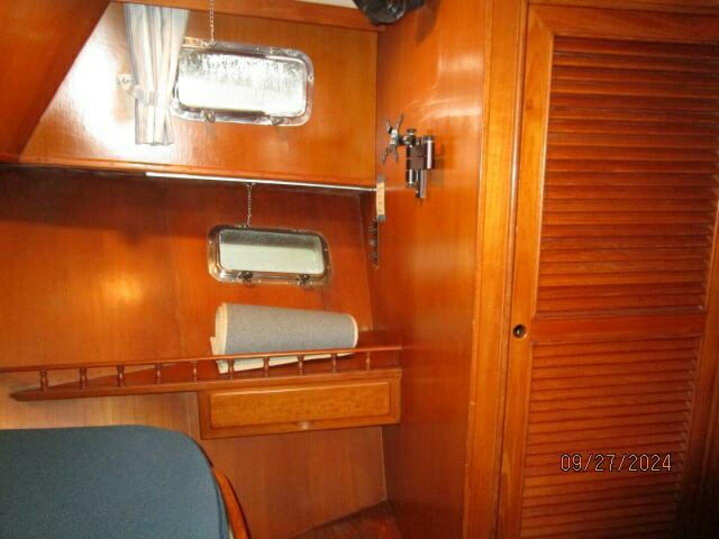 Slide: The Image of 46' Marine Trader guest stateroom starboard - 55
