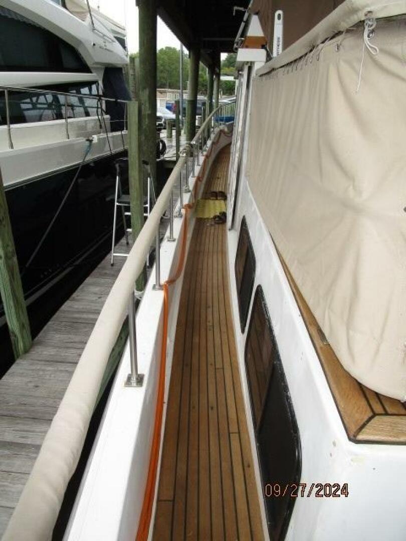 Slide: The Image of 46' Marine Trader port side deck2 - 6