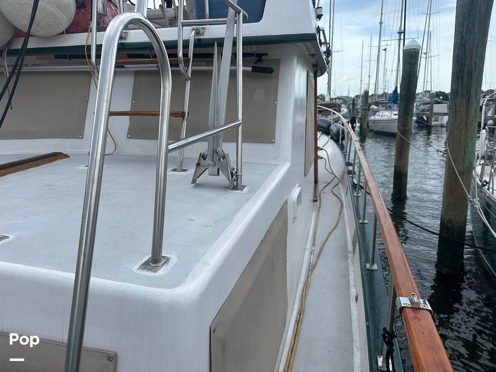 Slide: The Image of Marine Trader Marine Trader 34 1984 - 15560282