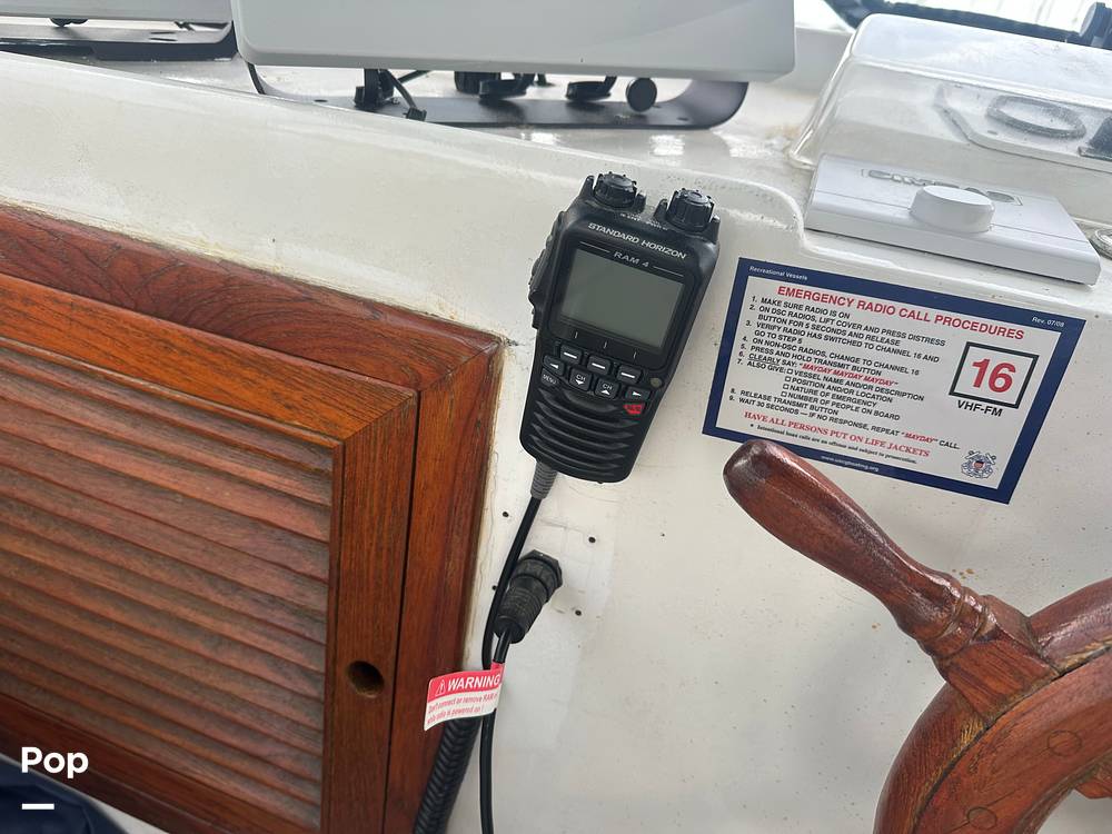 Slide: The Image of Marine Trader Marine Trader 34 1984 - 15560311