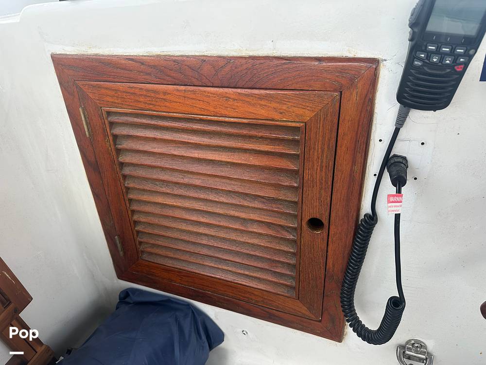 Slide: The Image of Marine Trader Marine Trader 34 1984 - 15560314