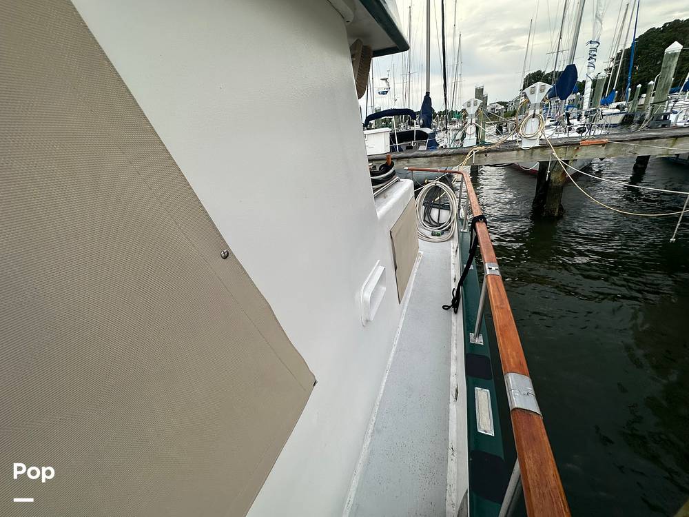 Slide: The Image of Marine Trader Marine Trader 34 1984 - 15560338