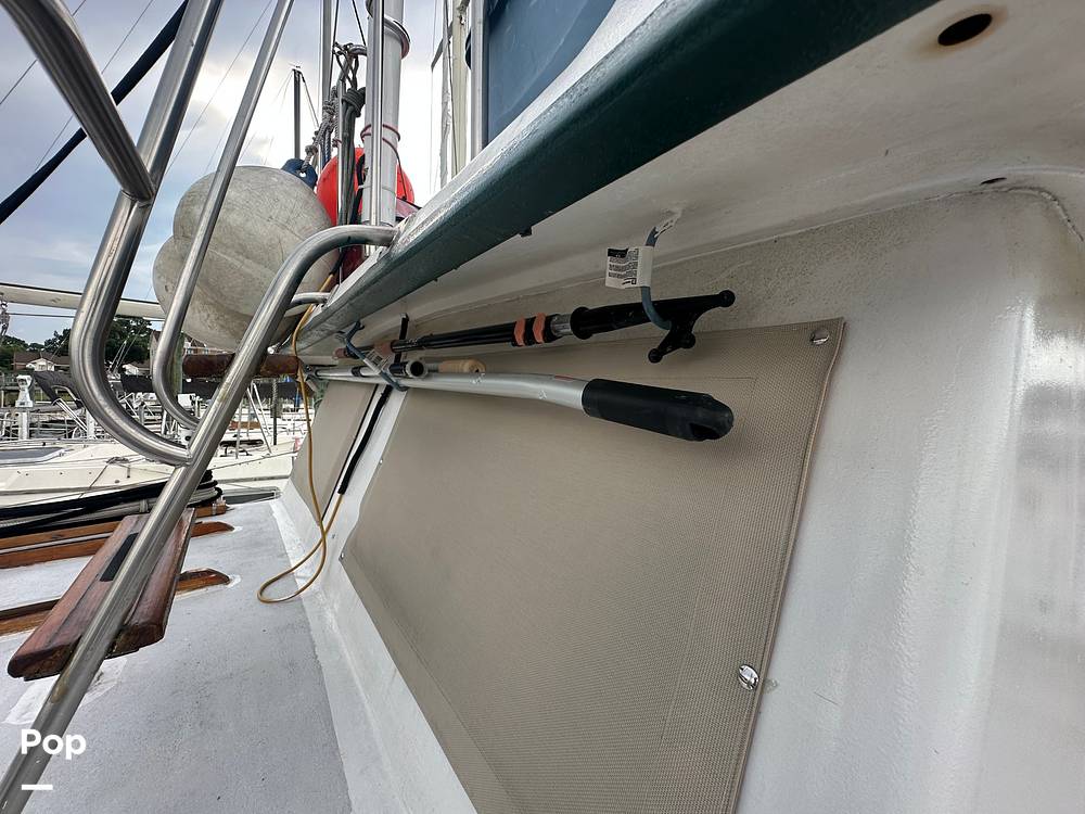 Slide: The Image of Marine Trader Marine Trader 34 1984 - 15560340