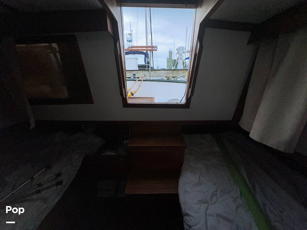 Slide: The Image of Marine Trader Marine Trader 34 1984 - 15560368