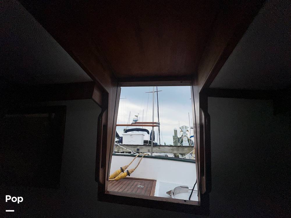 Slide: The Image of Marine Trader Marine Trader 34 1984 - 15560369