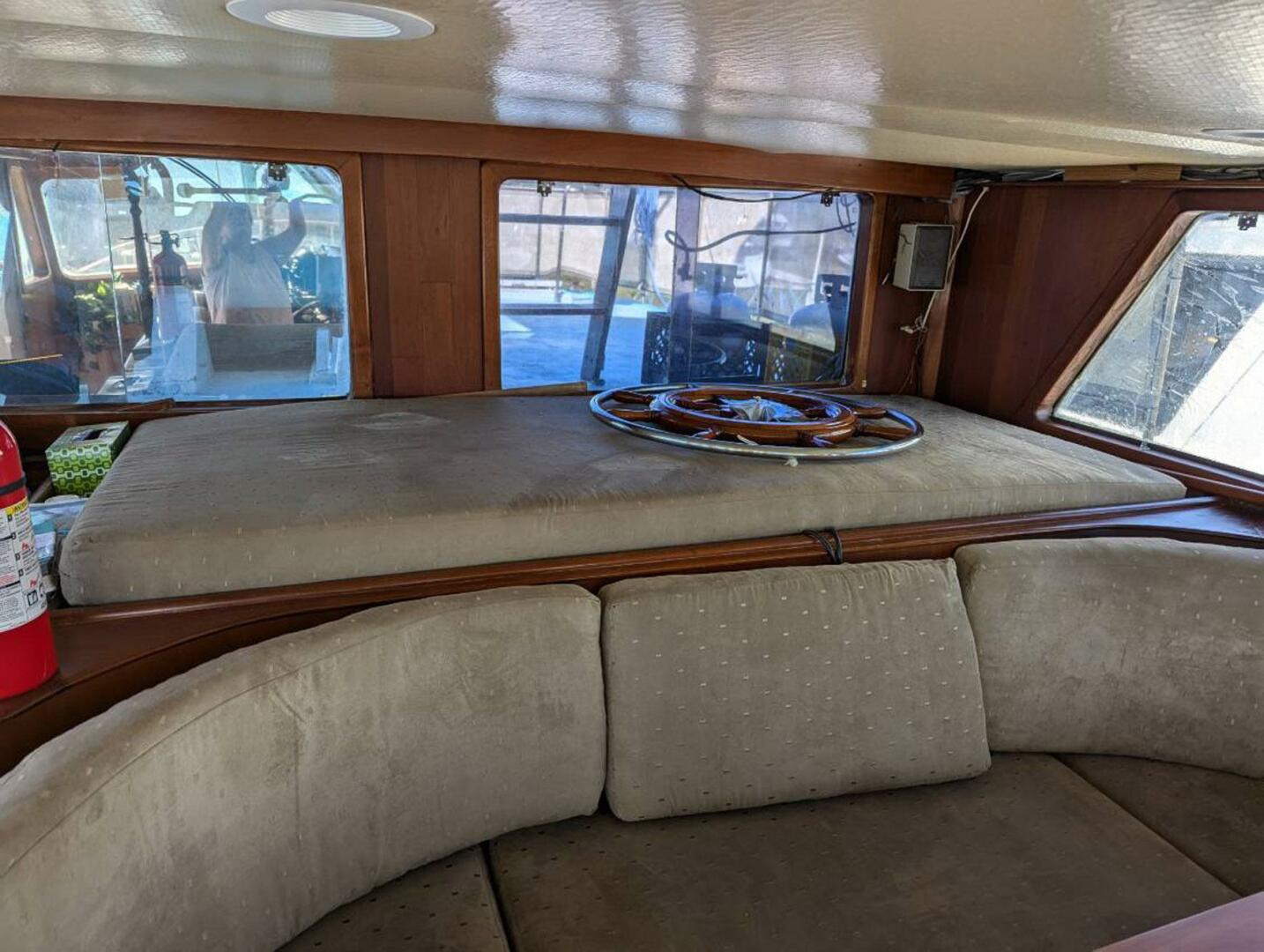 Slide: The Image of Marine Trader Pilothouse 1980 - 4905789
