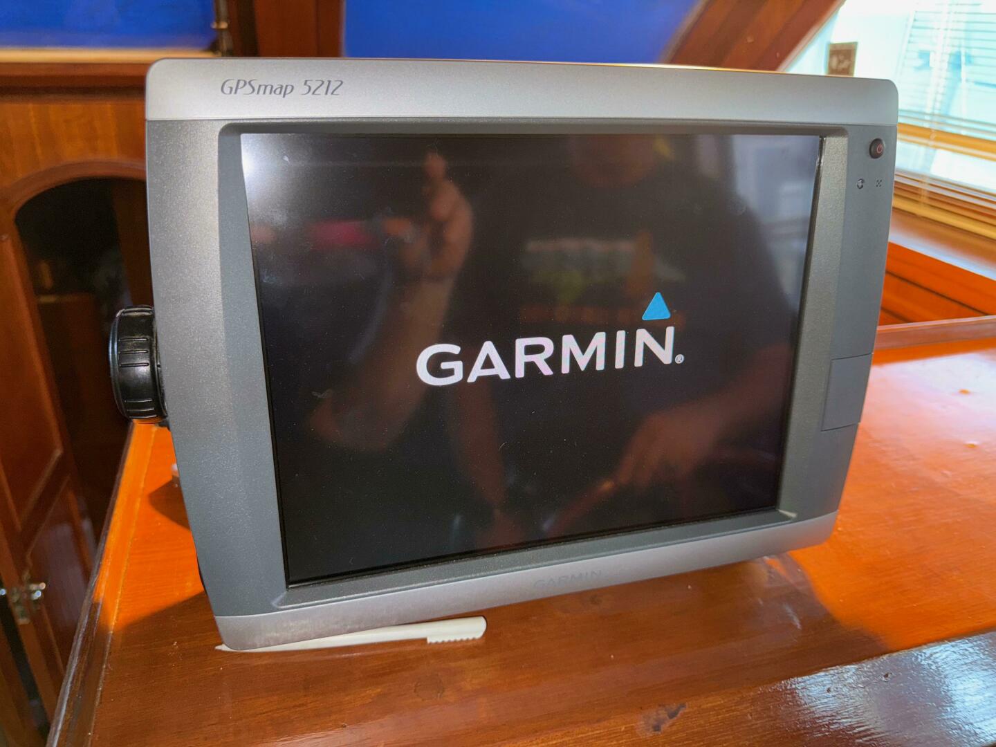 Slide: The Image of Marine Trader Sundeck Fb 1984 - 5285053