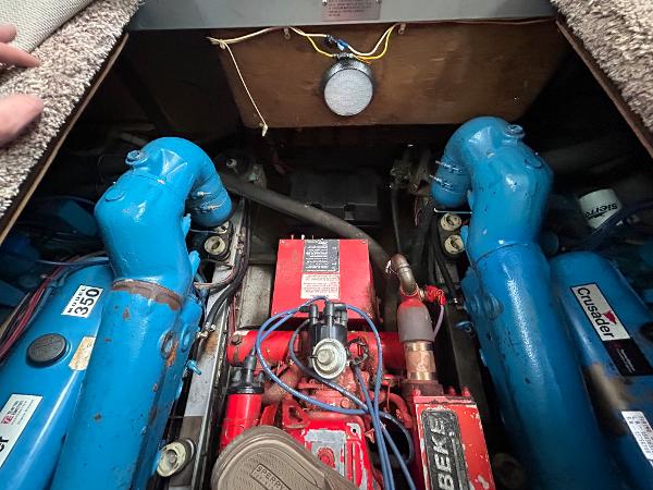 Slide: The Image of Engine Bay - 90