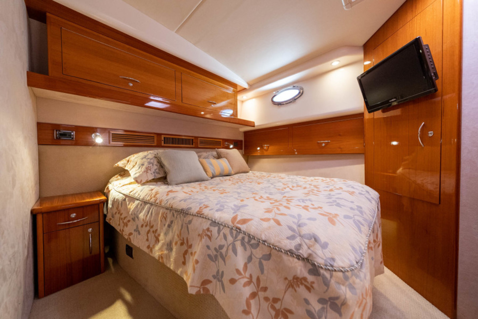 Slide: The Image of 2008 Maritimo 48 Motor Yacht - 3550307