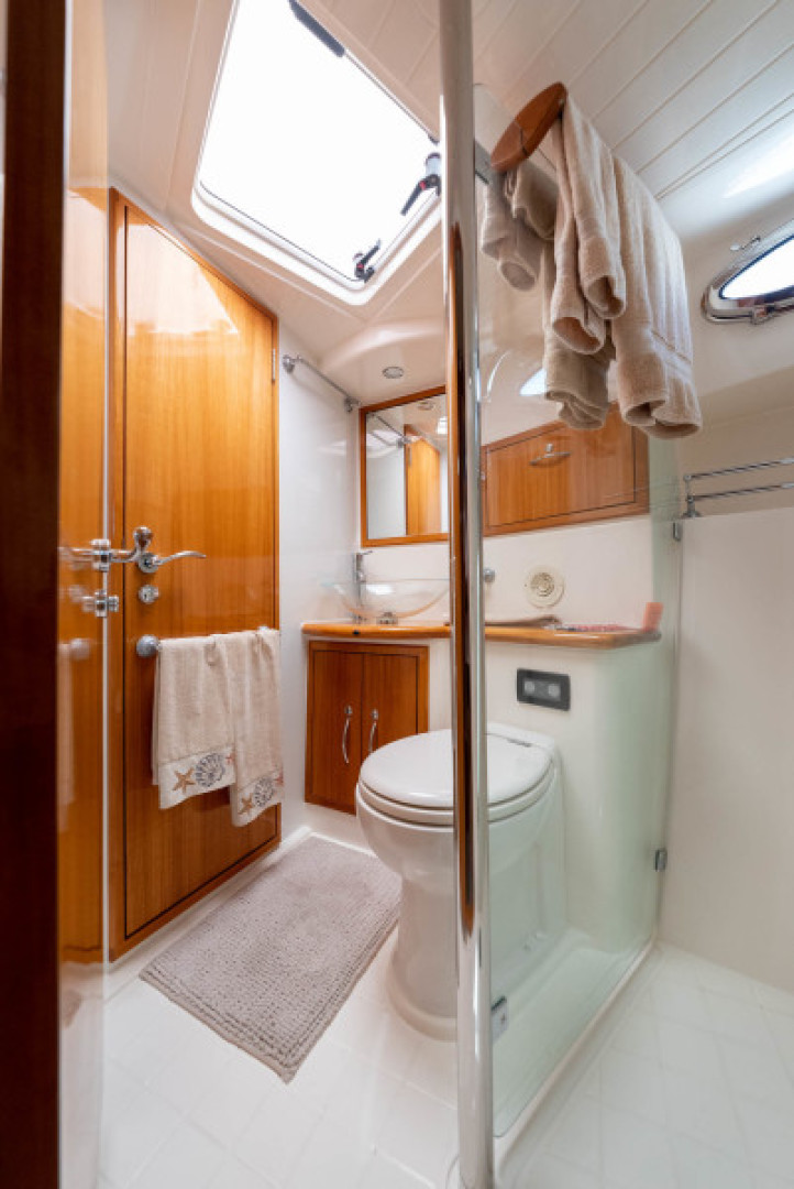 Slide: The Image of 2008 Maritimo 48 Motor Yacht - 3550310
