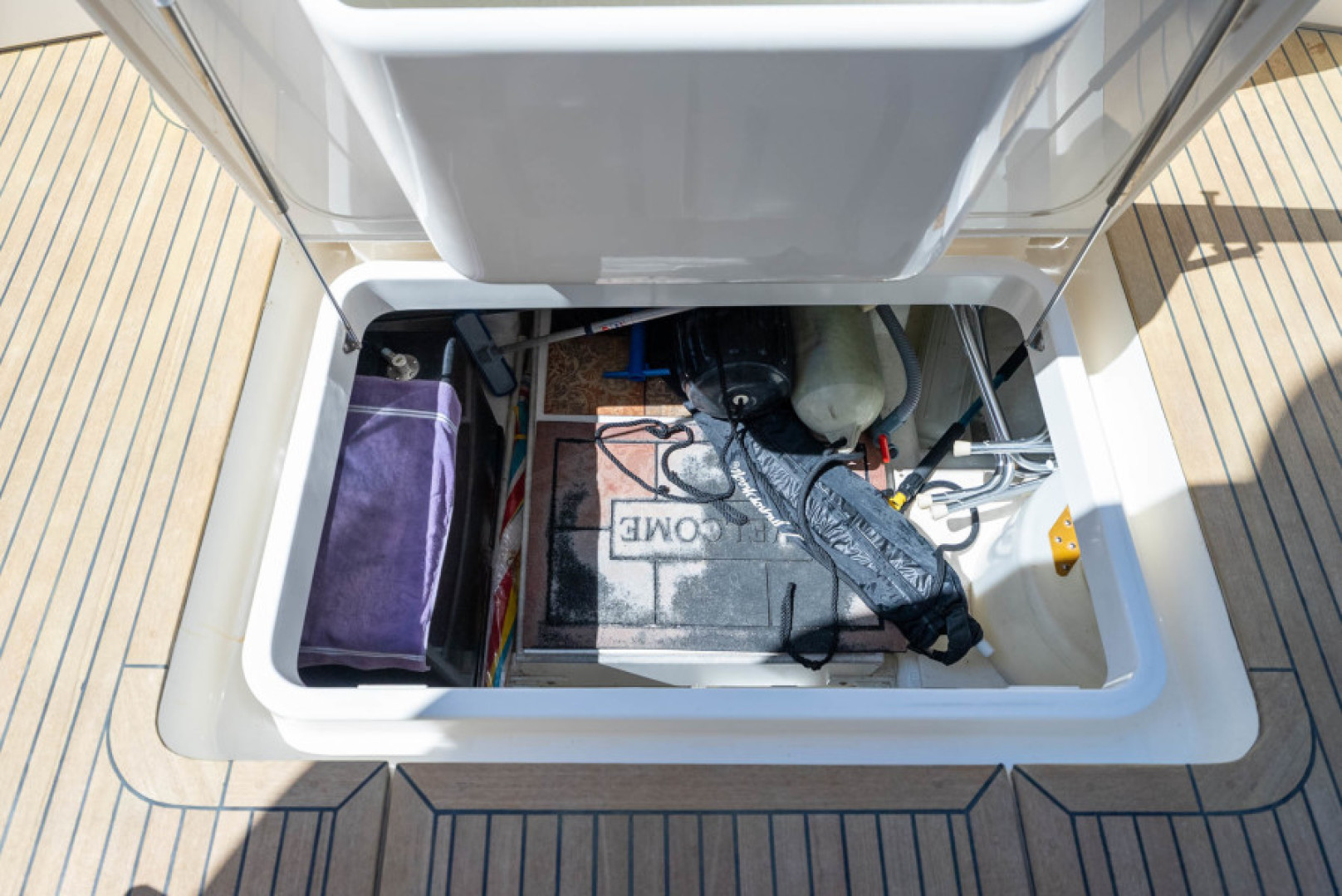 Slide: The Image of 2008 Maritimo 48 Motor Yacht - 3550328