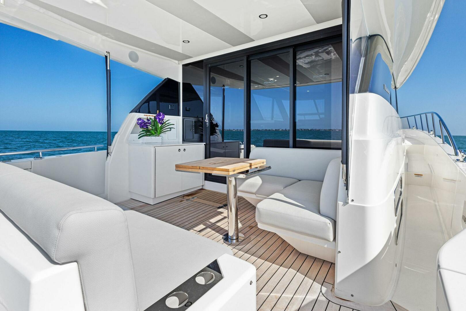 Slide: The Image of 2025 Maritimo M55 Aft Deck - 5265346