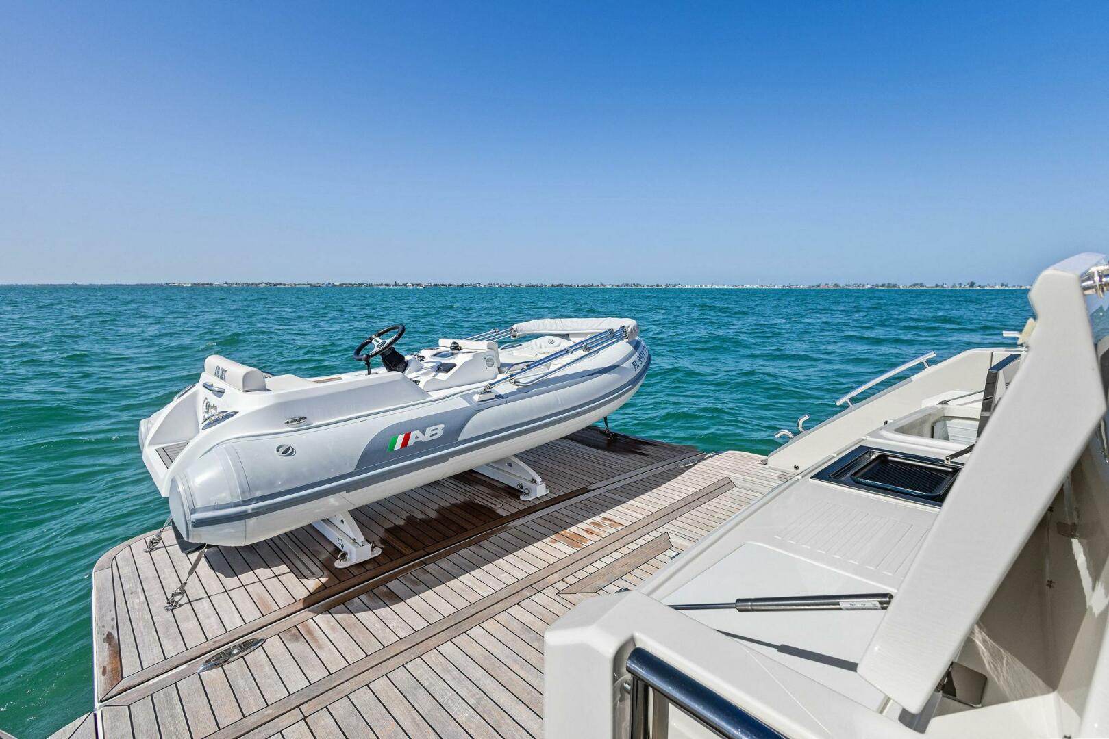 Slide: The Image of 2025 Maritimo M55 - 5265400